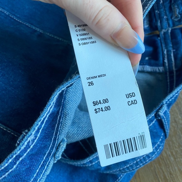 Urban outfitters flare high wasted jeans. They are soft and light - Picture 4 of 4